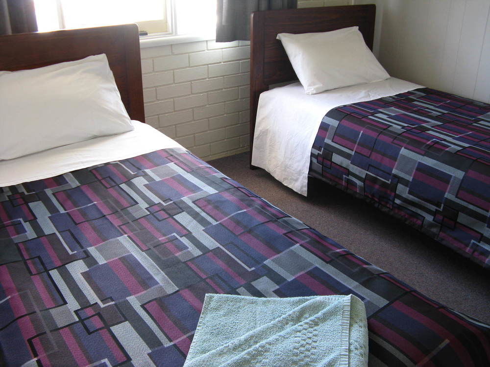 White Manor Motel Cooma Exterior foto